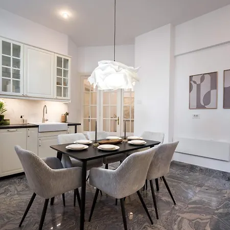 Calea 3br Victoriei Stunner - Two Living - Balconies On The Avenue דירה *