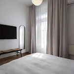 Apartament Calea 3br Victoriei Stunner - Two Living - Balconies On The Avenue