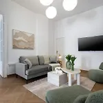 Calea 3br Victoriei Stunner - Two Living - Balconies On The Avenue Apartament *