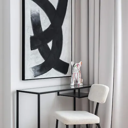 Calea 3br Victoriei Stunner - Two Living - Balconies On The Avenue Boekarest