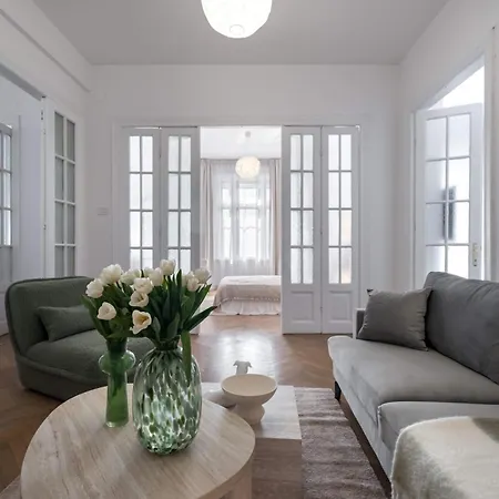 Lejlighed Calea 3br Victoriei Stunner - Two Living - Balconies On The Avenue Bukarest