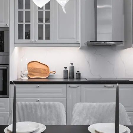 Calea 3br Victoriei Stunner - Two Living - Balconies On The Avenue Apartment