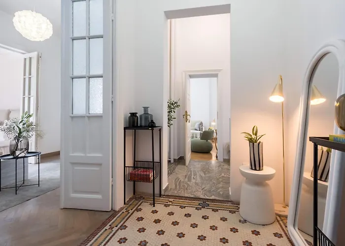 Calea 3br Victoriei Stunner - Two Living - Balconies On The Avenue *