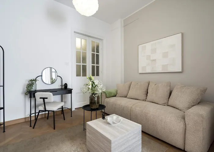 Apartmán Calea 3br Victoriei Stunner - Two Living - Balconies On The Avenue Bukurešť