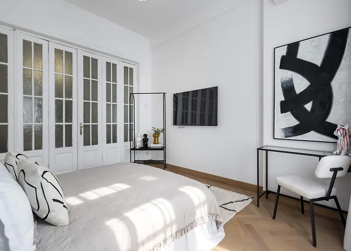Apartmán Calea 3br Victoriei Stunner - Two Living - Balconies On The Avenue