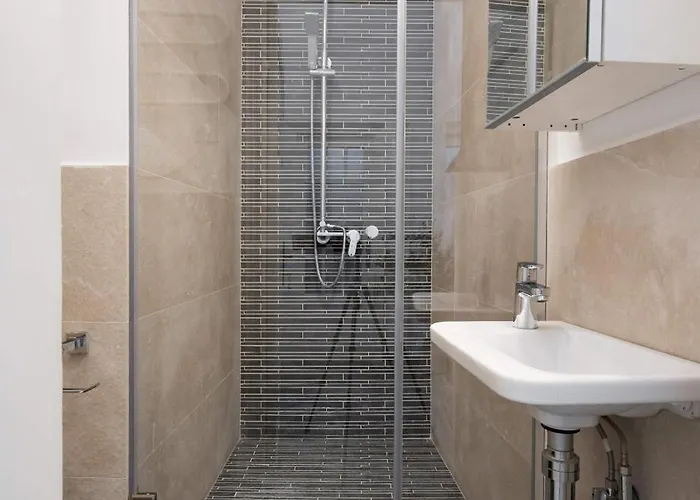 Calea 3br Victoriei Stunner - Two Living - Balconies On The Avenue