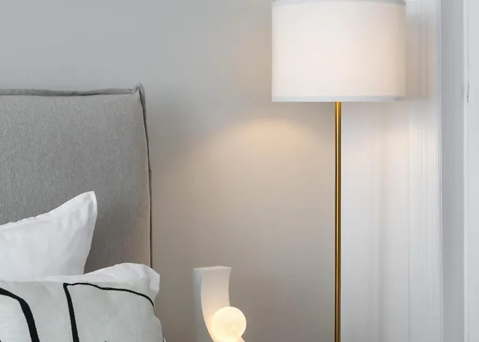 Calea 3br Victoriei Stunner - Two Living - Balconies On The Avenue *